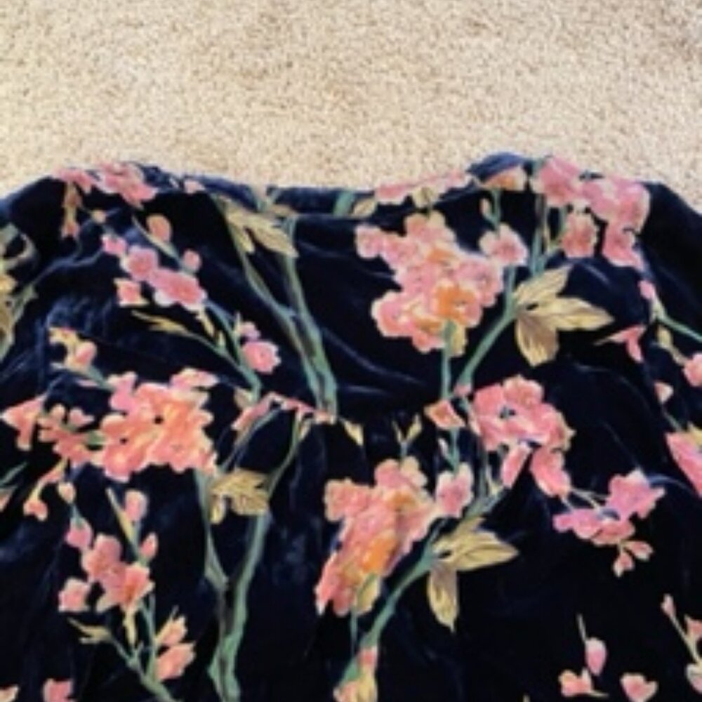 Sundance Burnout Velvet Top size Small - Picture 3 of 4